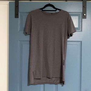 Gray Alphalete men tee shirt